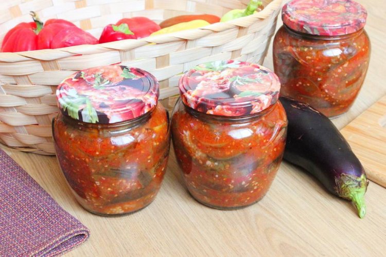 Berenjenas en adzhika – receta clásica