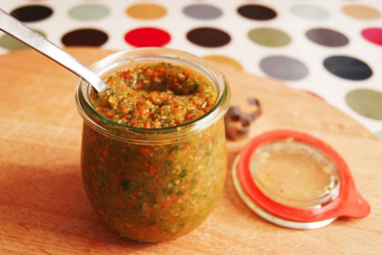 Cucumber and Bell Pepper Caviar with Garlic and Herbs