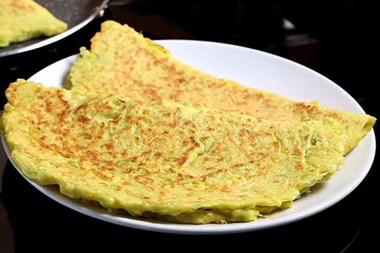 Zucchini-Fladenbrote mit Reismehl