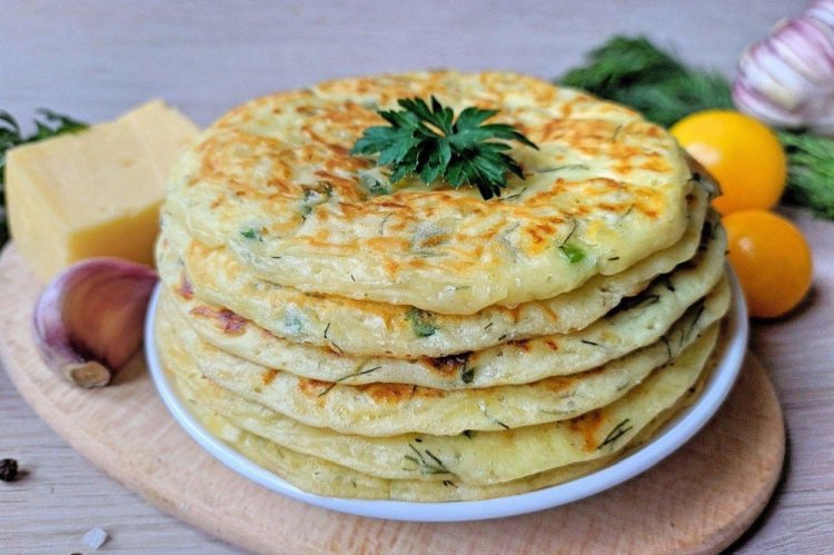 Zucchini-Fladenbrote mit Quark