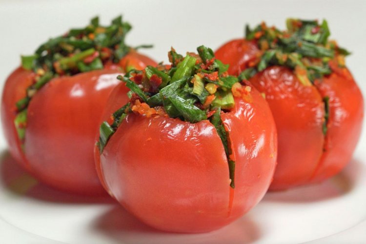 Stuffed Korean-Style Tomatoes
