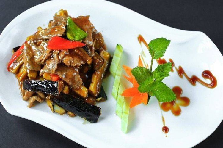 Chinese Eggplant with Beef