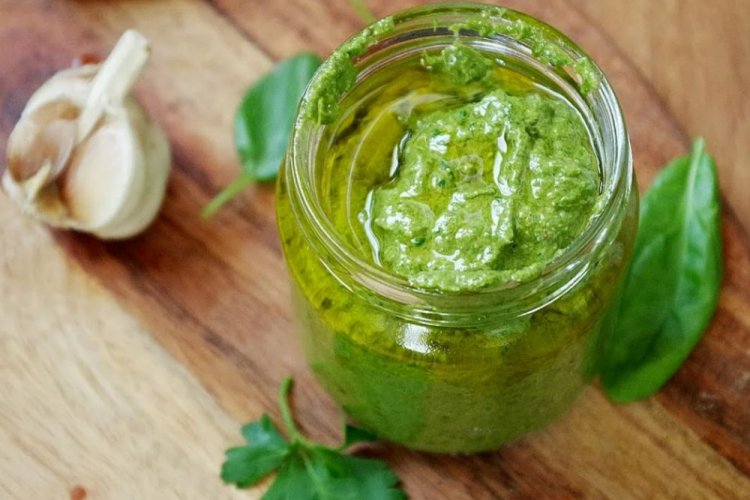 Sauerampfersauce ohne Kochen