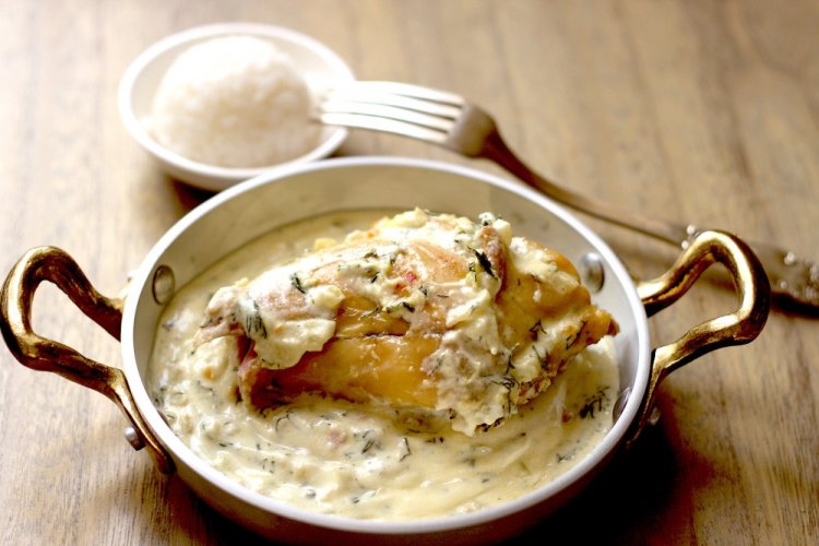 Saure Sahne-Sauce für Hähnchen