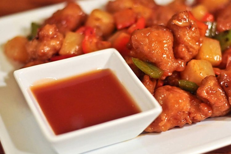Süß-saure Sauce für Hähnchen
