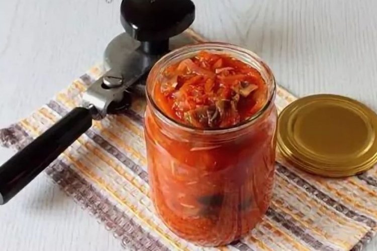 Ensalada «Uncle Ben's» de calabacín, berenjenas, pimiento dulce y tomates