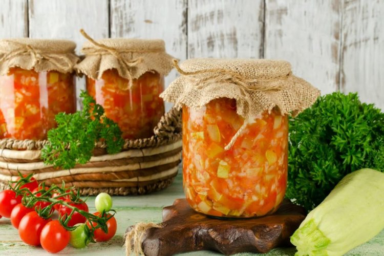 Ensalada «Uncle Ben's» con calabacín y arroz