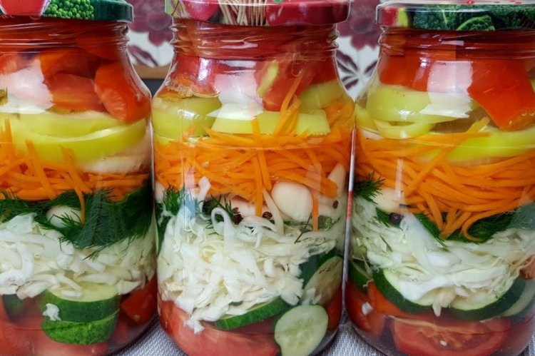 Ensalada «Donskoy» en capas para el invierno