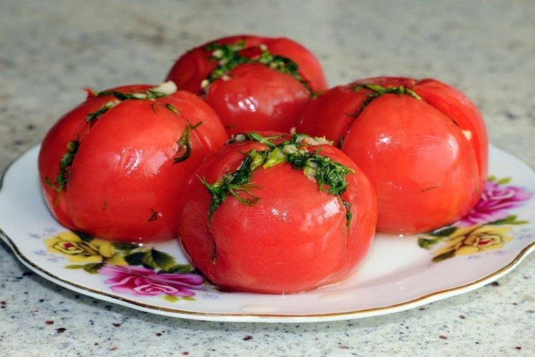 Schnelle armenische Tomaten
