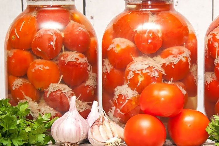 Tomaten im Schnee mit Sterilisation