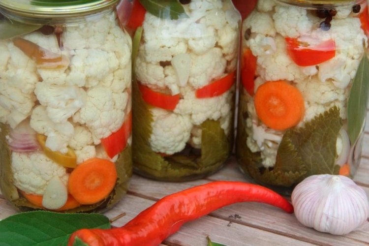 Aromática ensalada de coliflor para el invierno