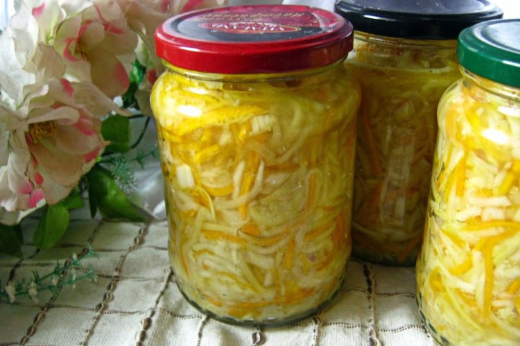 Ensalada de calabacín al estilo coreano para el invierno