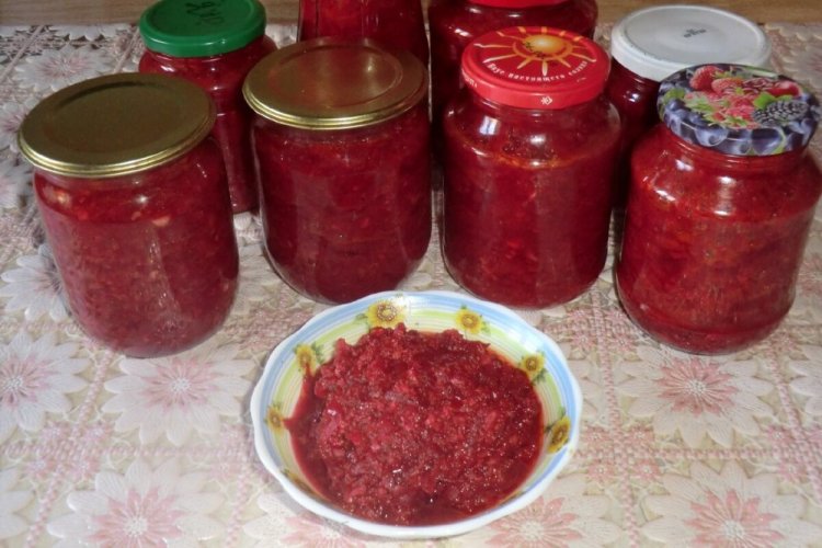 Rote-Bete- und Auberginen-Salat für den Winter