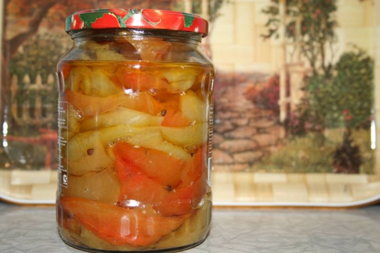 Gebratene Paprika ohne Haut für den Winter