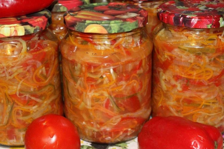Ensalada de campo de pepino y zanahoria para el invierno