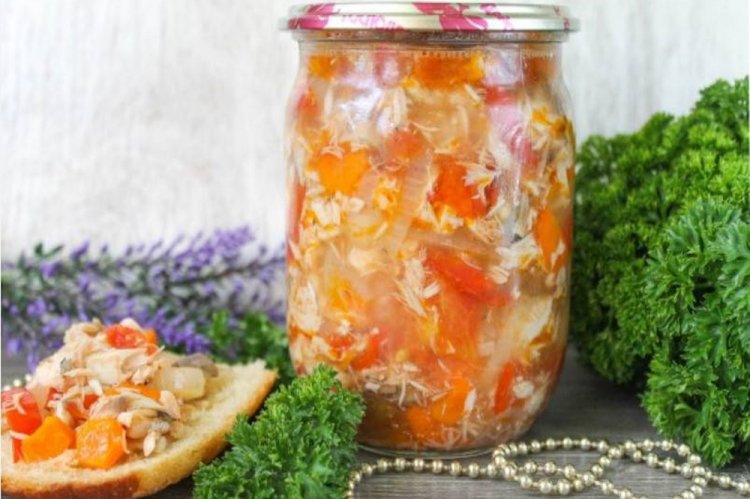 Makrelen-Zucchini-Salat für den Winter