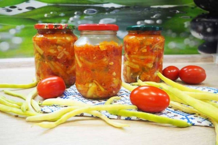 Scharfe grüne Bohnen mit Paprika