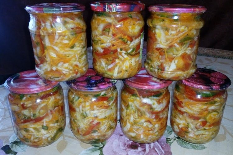 Ensalada de cazador multicolor para el invierno