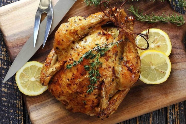 Grillhähnchen mit Rosmarin und Zitrone im Ofen