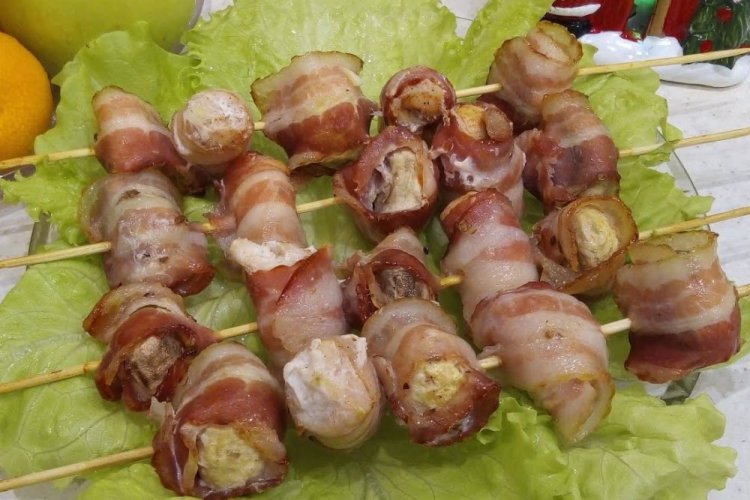 Champignons mit Speck vom Grill