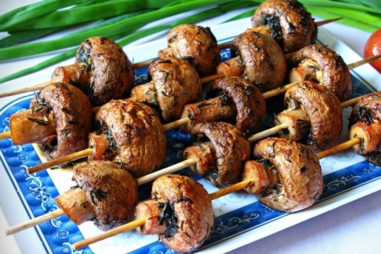 Champignons in Granatapfelsauce vom Grill