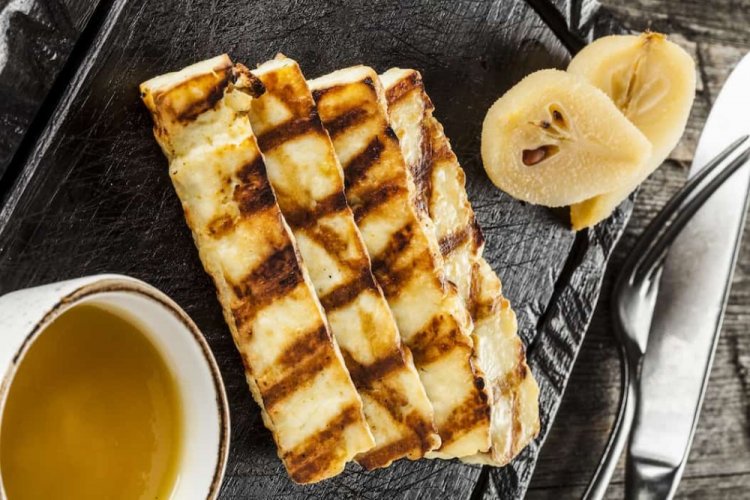 Halloumi mit Birne vom Elektrogrill