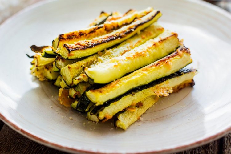 Zucchini in Folie gebacken vom Grill