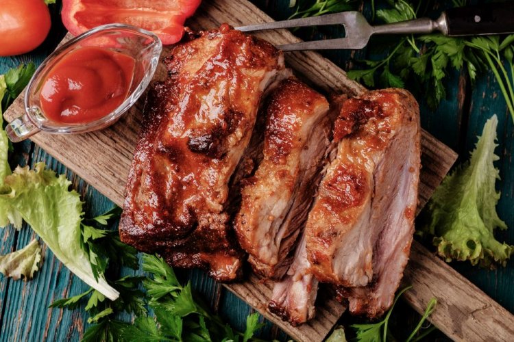 Schweinerippchen in scharfer Marinade vom Grill
