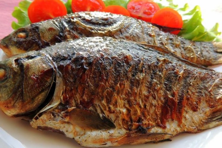 Karausche vom Grill