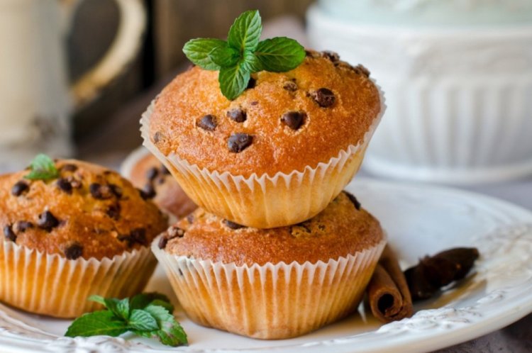 Kefir Muffins with Chocolate