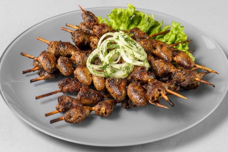 Hähnchenherzen mit Essig vom Grill