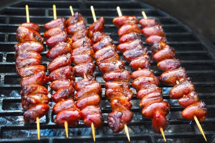 Hähnchenherzen in Mayonnaise mit Tomatenmark vom Grill
