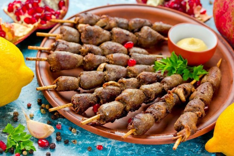 Hähnchenherzen mit Senf und Knoblauch vom Grill