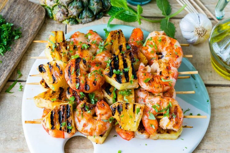 Garnelen mit Ananas vom Grill