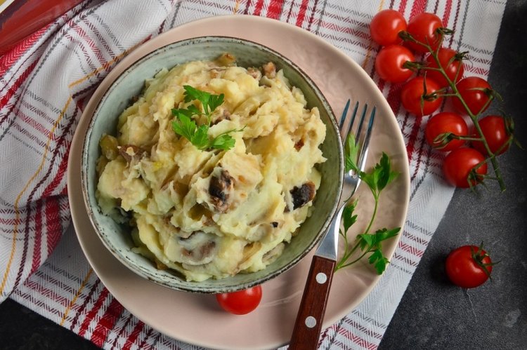 Kartoffelpüree mit Pilzen