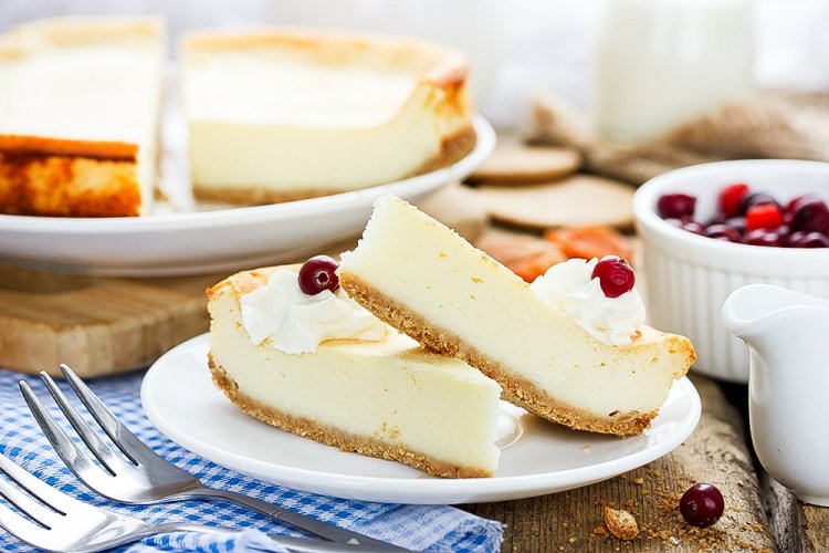 Cottage Cheese Cheesecake with Savoiardi