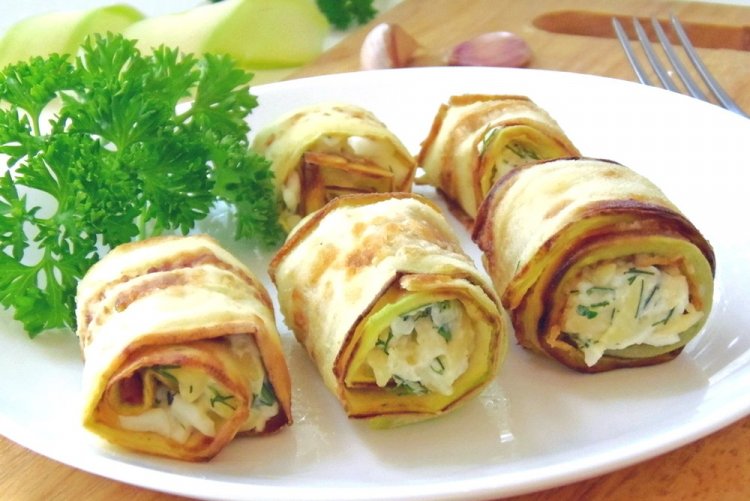 Zucchini Rolls with Cottage Cheese