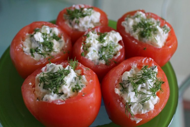 Stuffed Tomatoes with Feta