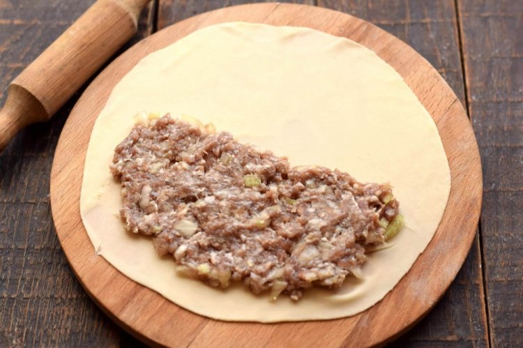 Rindfleischfüllung für Tschebureki