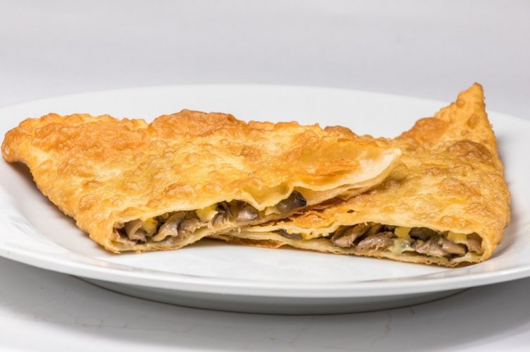 Pilzfüllung für Tschebureki