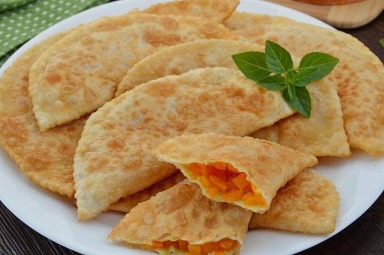 Füllung für Tschebureki mit Kürbis