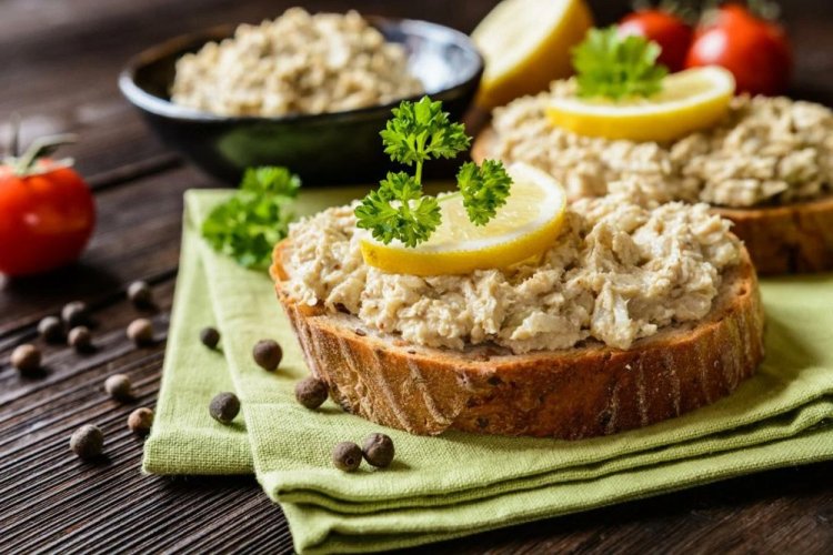 Fish Spread Sandwiches for a Picnic