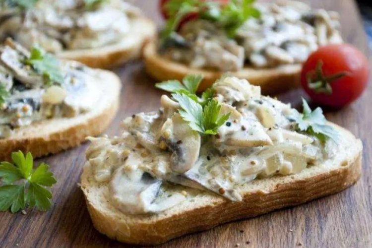 Mushroom and Pickled Cucumber Sandwiches