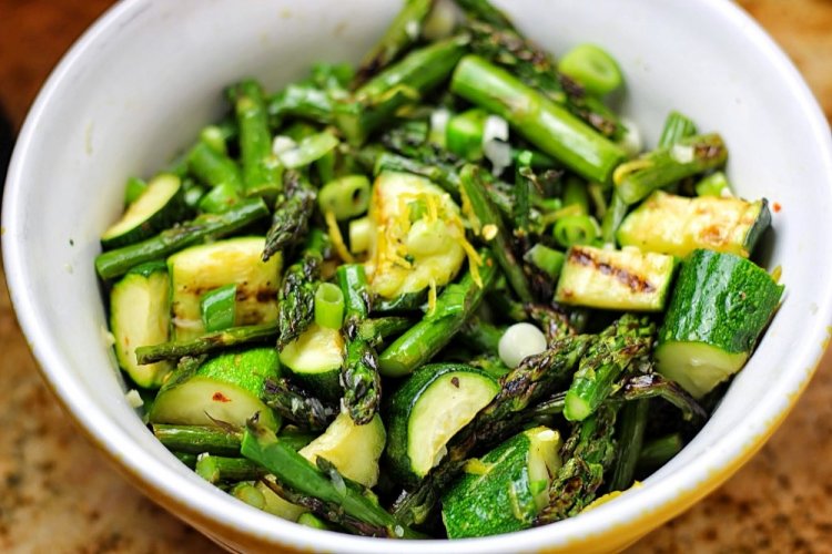 Ensalada verde con espárragos