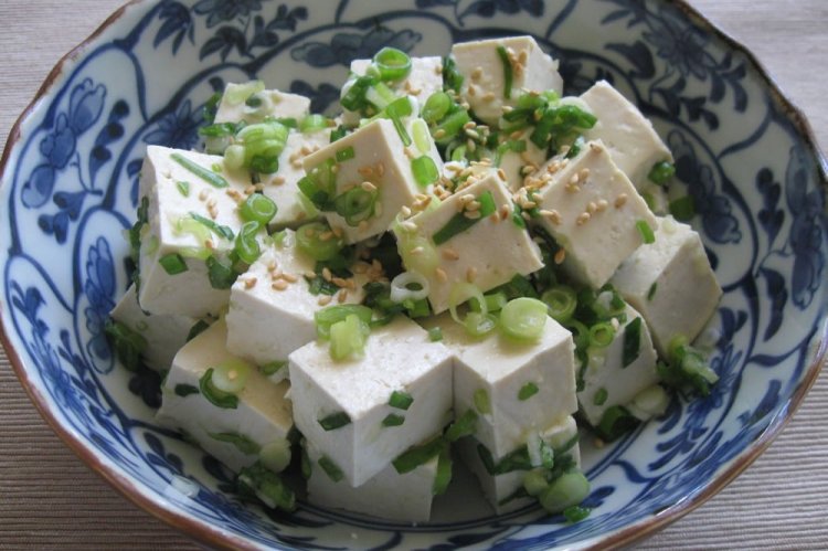 Ensalada verde con tofu