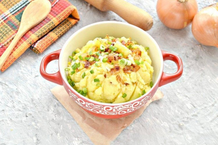 Potato Filling with Onions for Savory Pies