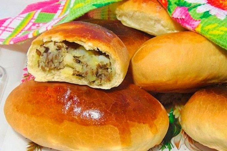 Potato Filling with Fish for Savory Pies
