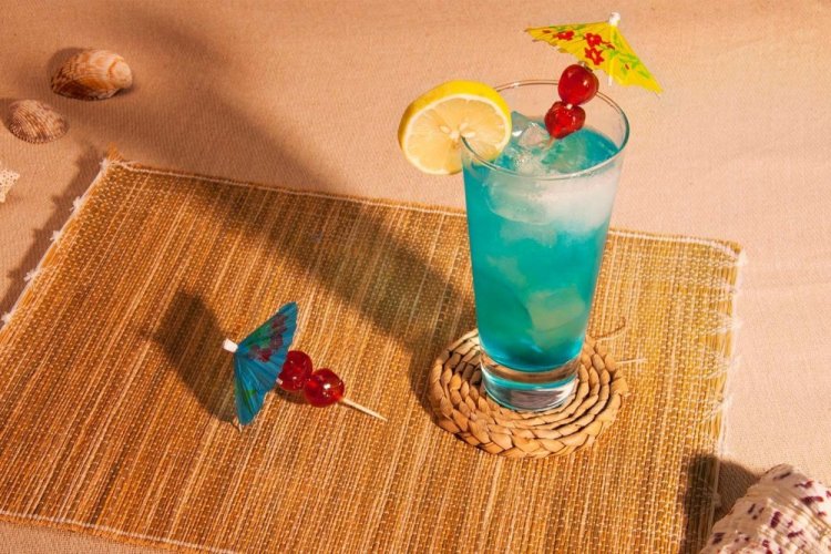 Blue Lagoon with Lemon Juice