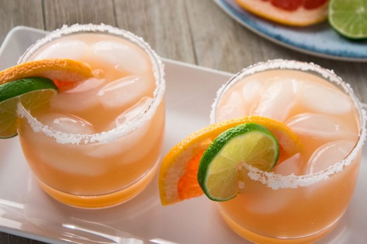 Non-Alcoholic Grapefruit Margarita