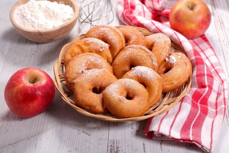 Kefir Doughnuts with Apples